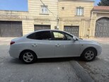 Hyundai Elantra-6