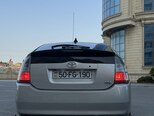 Toyota Prius-7