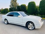 Mercedes E 320-13