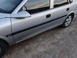 Opel Vectra-4