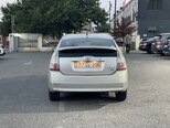 Toyota Prius-4
