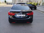 Hyundai Elantra-2