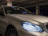 Mercedes E 220-11