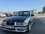 BMW 320-4