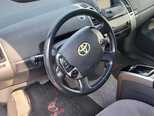 Toyota Prius-7