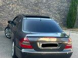 Mercedes E 320-11