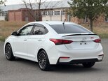 Hyundai Accent-7