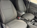 Hyundai Accent-14