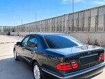 Mercedes E 270-6