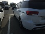 Kia Carnival-5