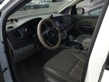 Kia Carnival-8