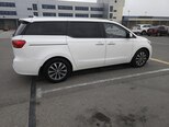 Kia Carnival-13