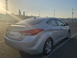 Hyundai Elantra-4