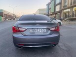 Hyundai Sonata-2
