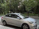 Hyundai Accent-14