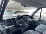 Ford Transit-13