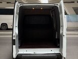 Ford Transit-12