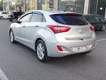 Hyundai Elantra-4