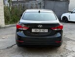 Hyundai Elantra-3
