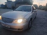Nissan Sunny-1
