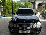 Mercedes E 280-1