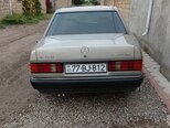 Mercedes 190-5