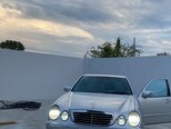 Mercedes E 270-12