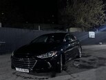 Hyundai Elantra-4