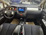 Nissan Tiida-16