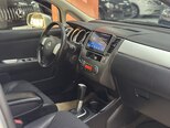 Nissan Tiida-15