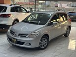 Nissan Tiida-1