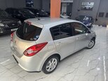 Nissan Tiida-4