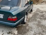 Mercedes E 280-8