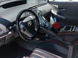 Toyota Prius-5