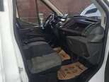 Ford Transit-11