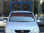 Opel Zafira-1