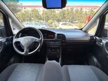Opel Zafira-9