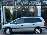 Opel Zafira-10