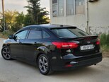 Ford Focus-11
