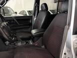 Mitsubishi Pajero-10