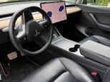 Tesla Model Y-4
