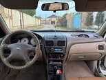 Nissan Sunny-11