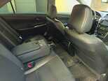 Toyota Camry-14