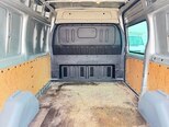 Ford Transit-4