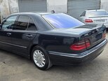 Mercedes E 270-4