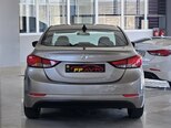 Hyundai Elantra-3