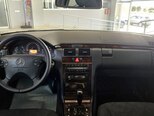 Mercedes E 240-6