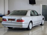 Mercedes E 240-12