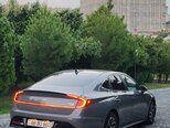 Hyundai Sonata-10