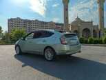 Toyota Prius-10